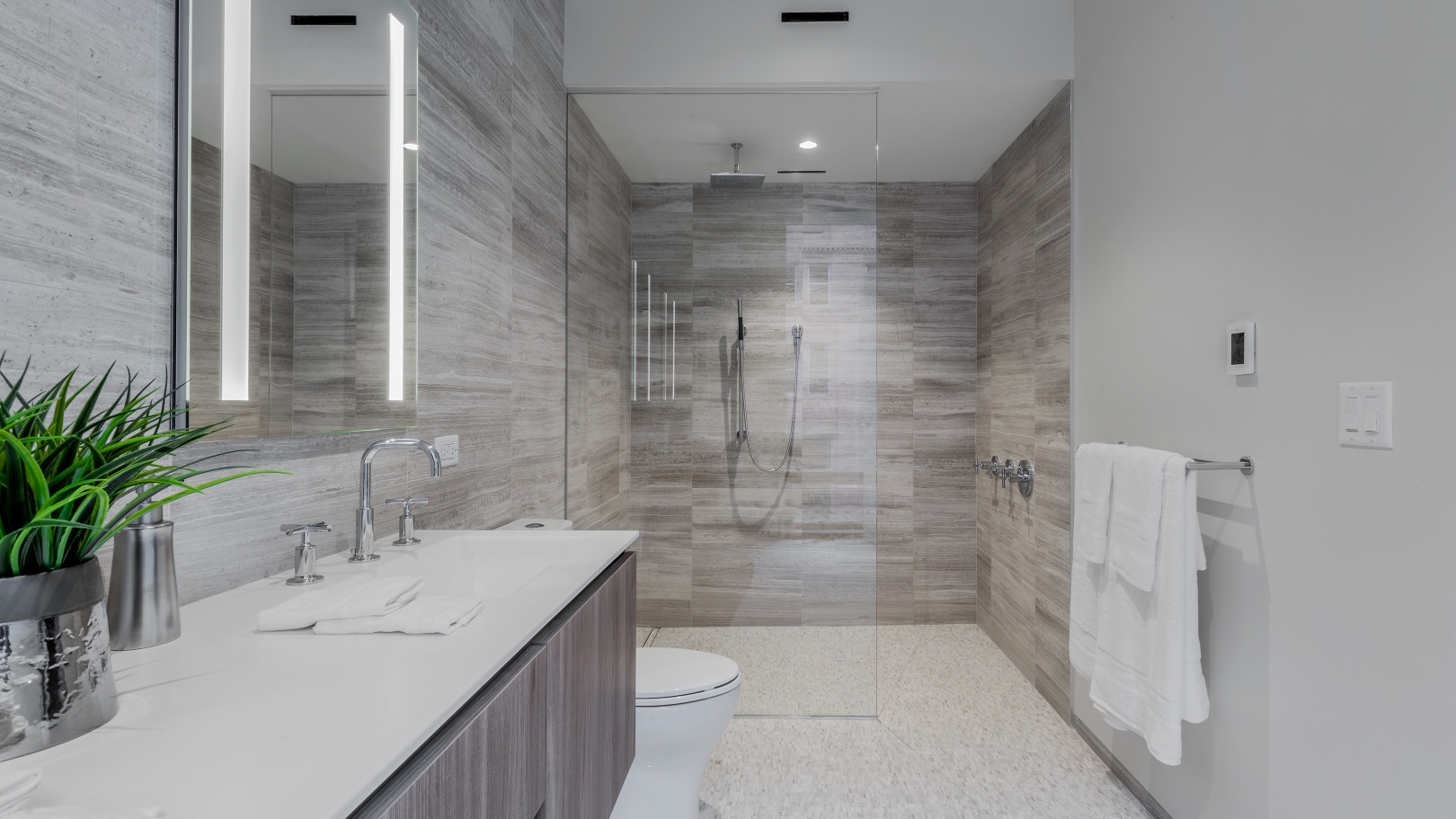 Best Bathroom Installation done by DFW Plumbing Repair Experts